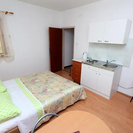 Apartments Antolovic Rovinj Room photo